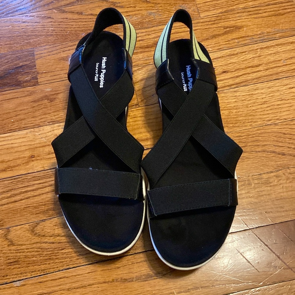 Hush puppies women’s size 8 wedge sandals